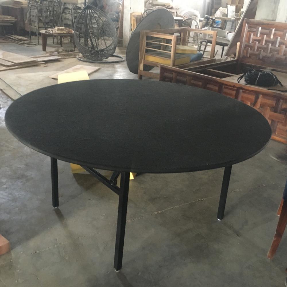 Round folding table