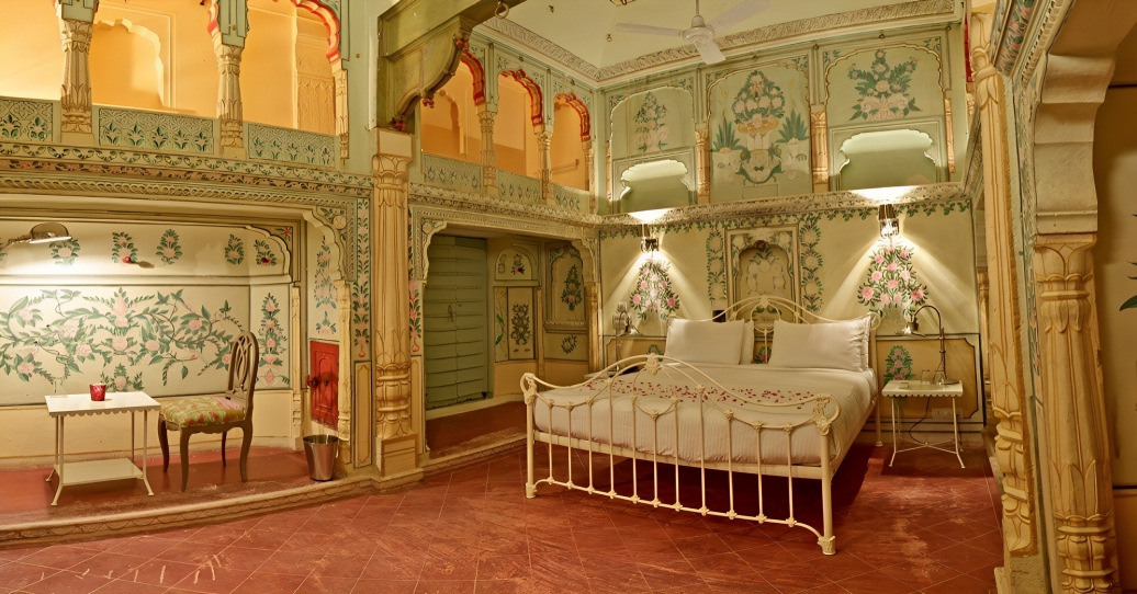 Maharaja room set